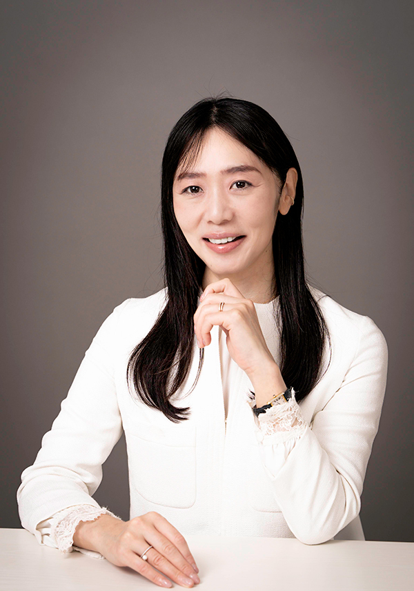 田川 ひとみ